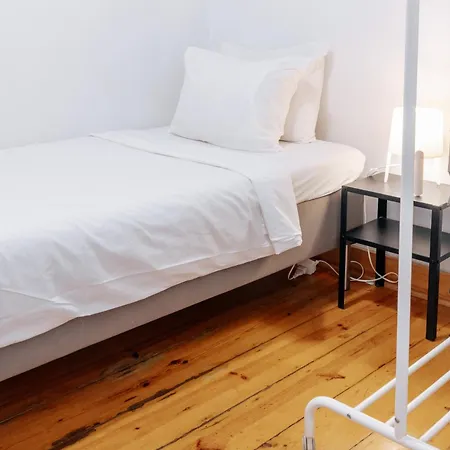 Daire Pena In Arroios, By Mycelia