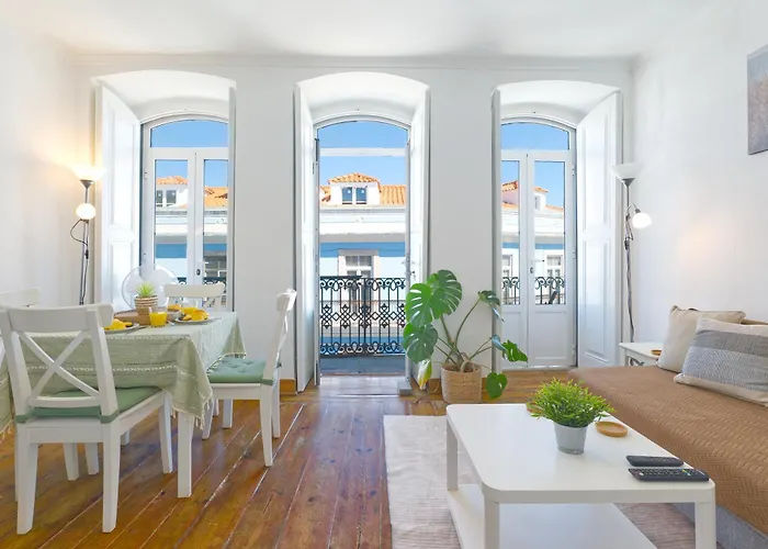 Portucale ! Downtown 3br With Balcony Appartamento *