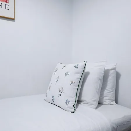Portucale ! Downtown 3br With Balcony * Lissabon