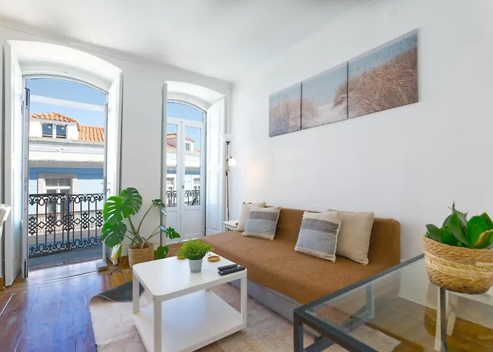 Portucale ! Downtown 3br With Balcony Lissabon