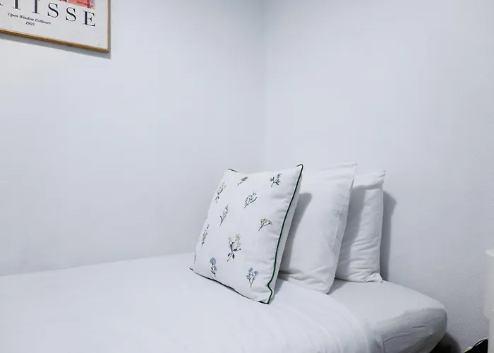 Portucale ! Downtown 3br With Balcony * Lissabon