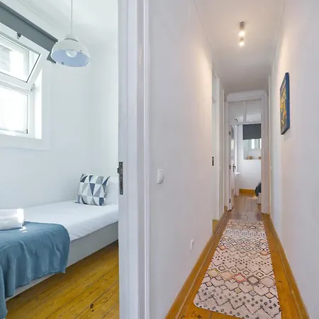 Lägenhet Portucale ! Downtown 3br With Balcony Lisboa